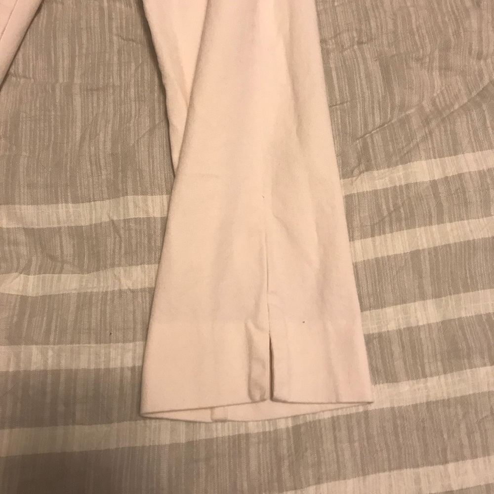 White pixie crops - Picture 5 of 5